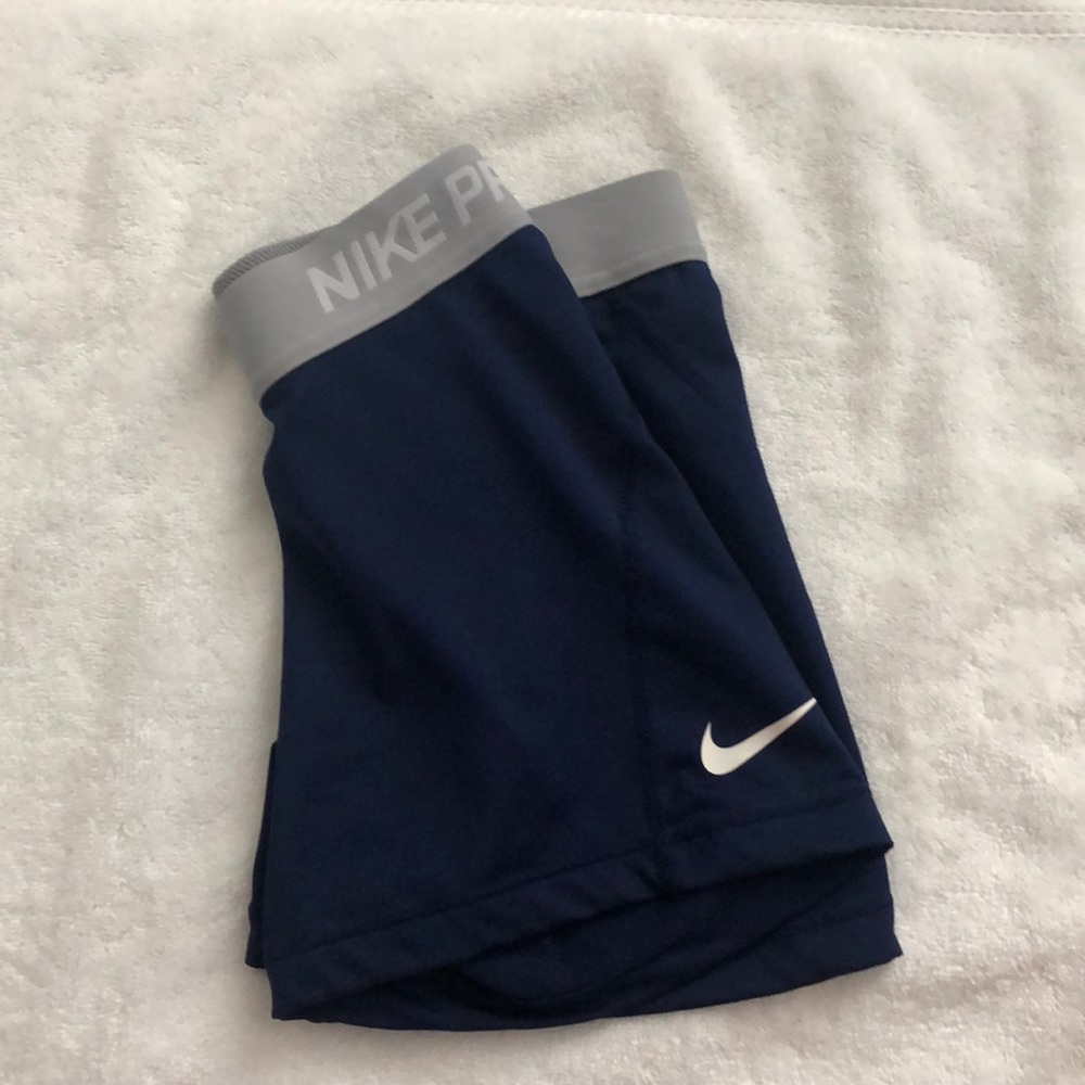 navy blue & grey nike pros